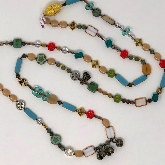 Hand Knotted Necklace - Picture 3 of 8